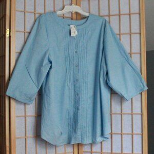 Avenue Signature Textured Accent Button Down Shirt